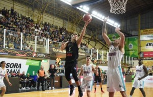 San Martín le ganó a Gimnasia y se quedó con el duelo de invictos