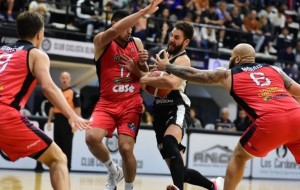 Derrotas de Regatas y San Martín