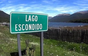 Juez falló a favor de Clarín, semanas después de haber viajado a Lago Escondido