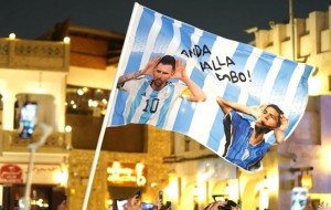 El País no duerme a la espera de la gran final Argentina-Francia