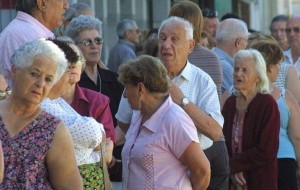 Suben 17% las jubilaciones y dan un bono de $15.000