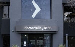 Crisis financiera por quiebra de bancos golpea a Argentina