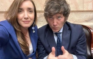 Villarruel reconoció que usarán los ahorros de la gente para dolarizar