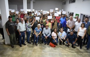 Se entregaron más de 10 millones de pesos en subsidios a 100 pequeños productores