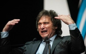 Avance militar sobre organismos de Inteligencia y Defensa