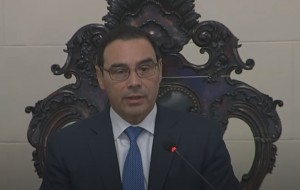 Valdés reconoció recortes nacionales por más de 200.000 millones de pesos