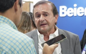 Vacunas contra el Dengue: Valdés habría beneficiado al empresario, Juan Castro
