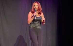 “Lo que se viene”: el exitoso stand up astrológico vuelve a escenarios