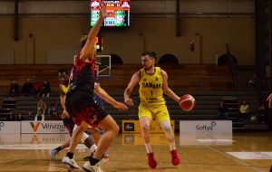 San Martín ganó y se afianza en los puestos de playoffs