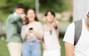 Tres adolescentes acusados de bullying deberán continuar sus estudios de manera virtual