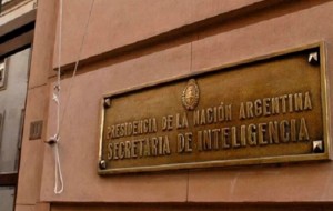 Vigilancia estatal y persecución ideológica: el peligro del nuevo Plan de Inteligencia Nacional