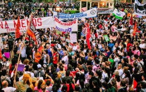 Ni Una Menos: se manifiestan en Corrientes tras 75 femicidios en diez años