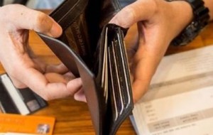 El salario real sigue cayendo y ya perdió más del 6% con Milei