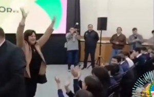 Candidata a intendente de Goya es ovacionada en un acto de Valdés
