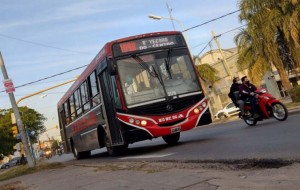 El aumento del boleto de colectivos ingresó al Concejo