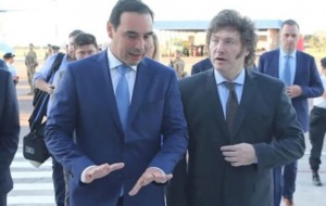 Valdés y el peronismo se disputan el voto anti Milei en Corrientes