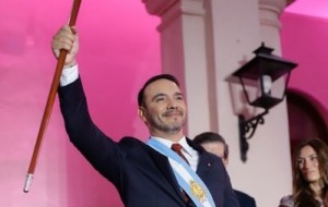 Valdés avanzará en una reforma de la Ley de Ministerios para achicar áreas