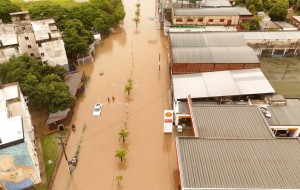 La imagen de esta crisis: una navidad bajo agua en Corrientes y Chaco