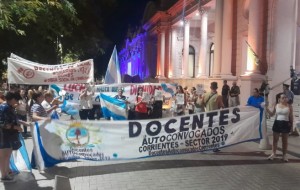 Continúan las manifestaciones contra el 6% de Valdés