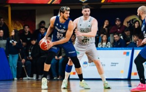 Regatas fue superior y empató la serie
